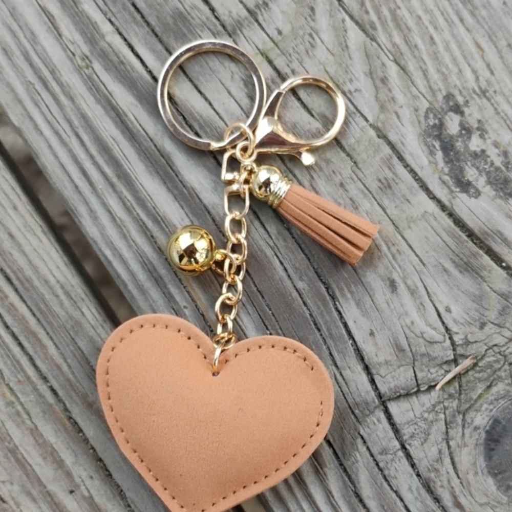Gold Heart Keychain with Tassel - Picture 2 of 2